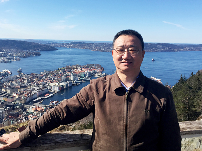 广东省门业协会秘书长 徐生